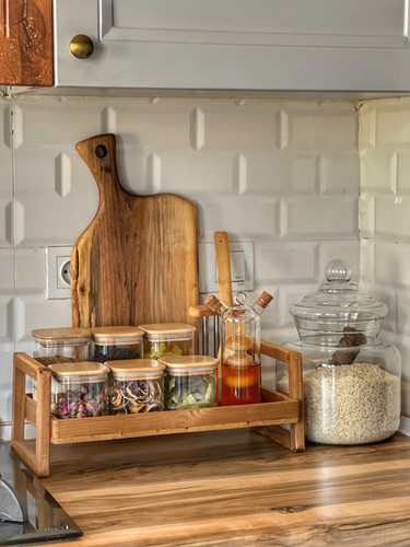 بانکه های پیرکس قطر ۸ میتونید برای چیدمانای کنار گاز داشته باشید یا داخل کابینت... مناسب :سبزیجات خشک ،نبات ، لیمو عمانی .